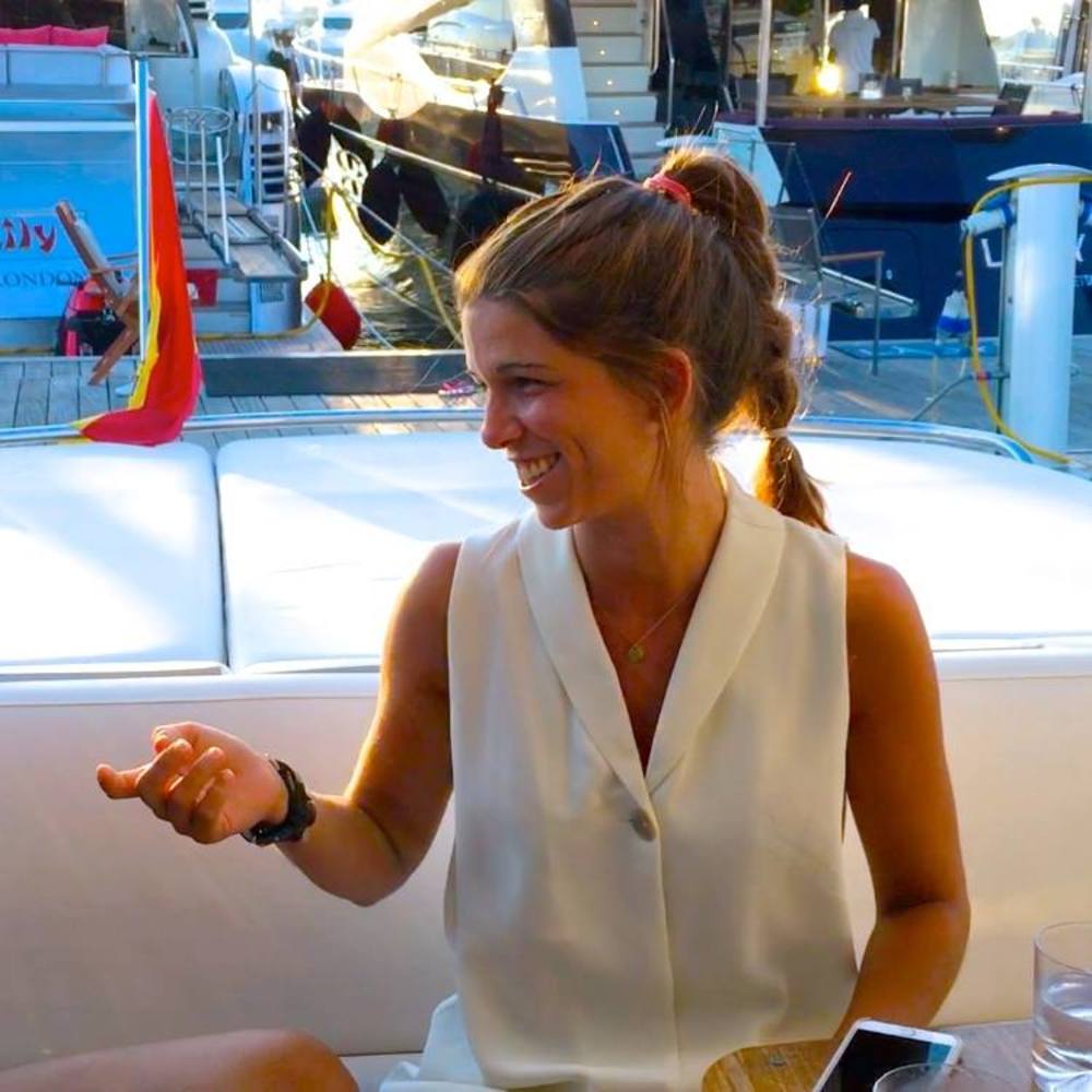 Meet your Posher, Carlota